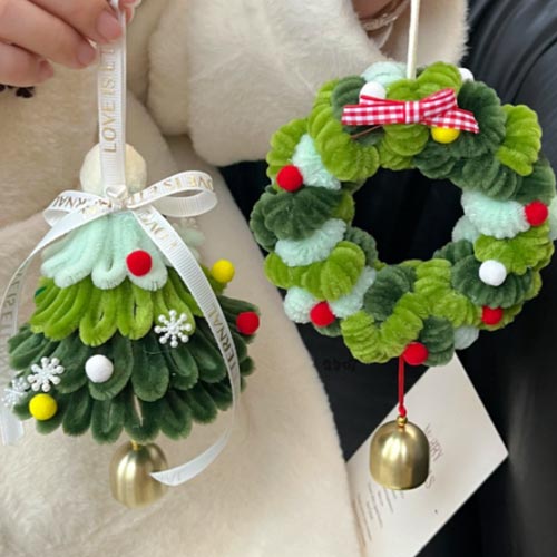 Decoraciones navideñas con limpiapipas chenille