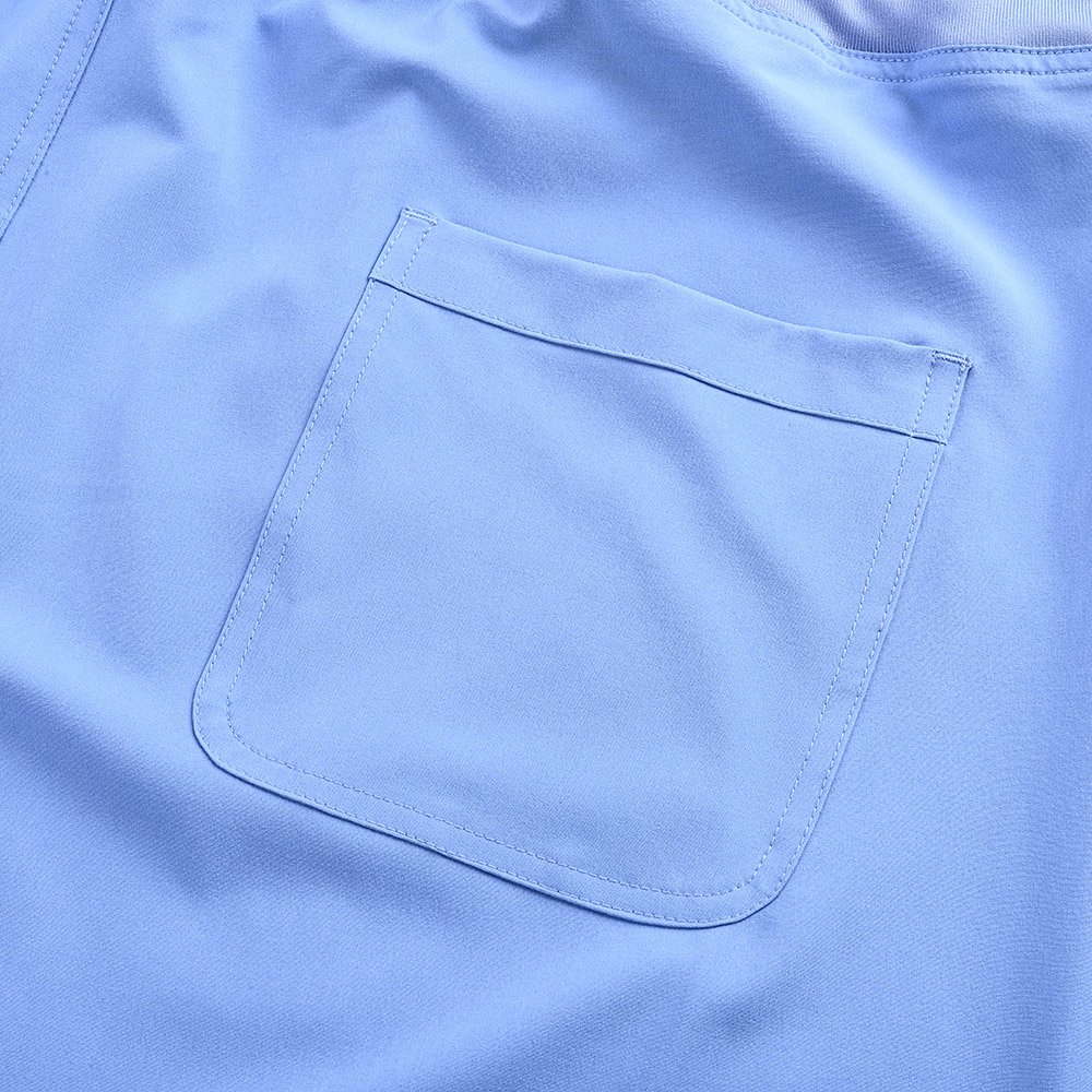 Bolsillo trasero del pantalón médico