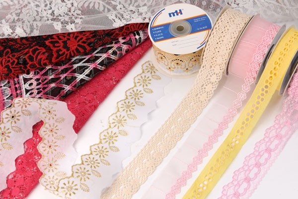 lace-1